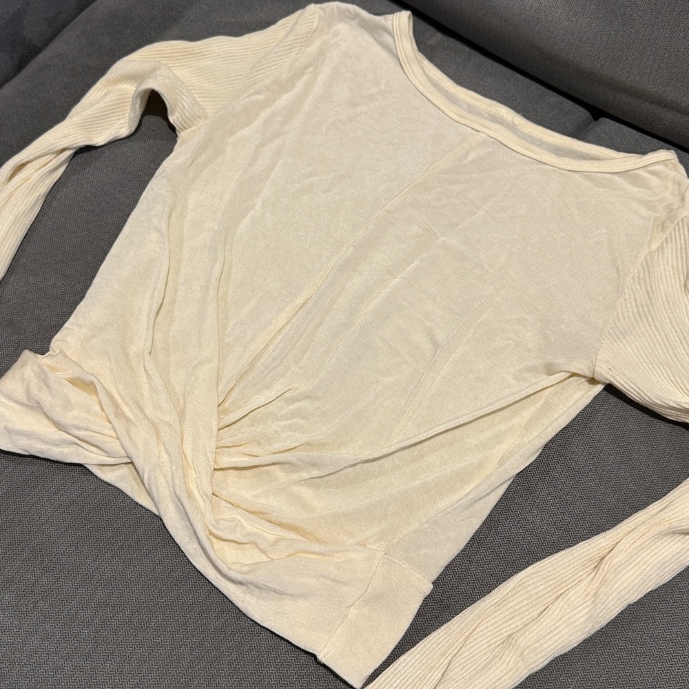 ALO Yoga Cover Long Sleeve Top - French Vanilla